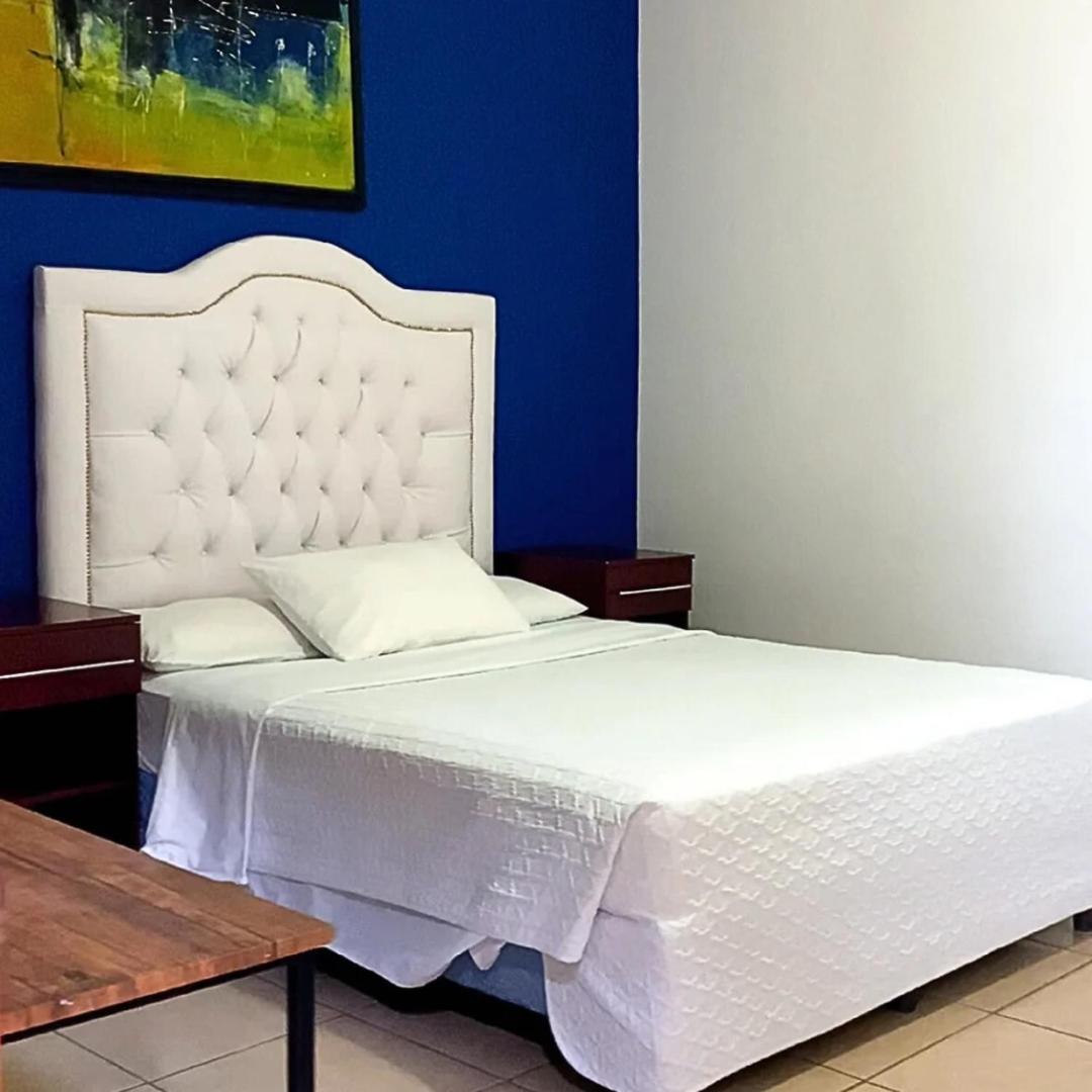 Los Vados Hotel Managua Exteriör bild